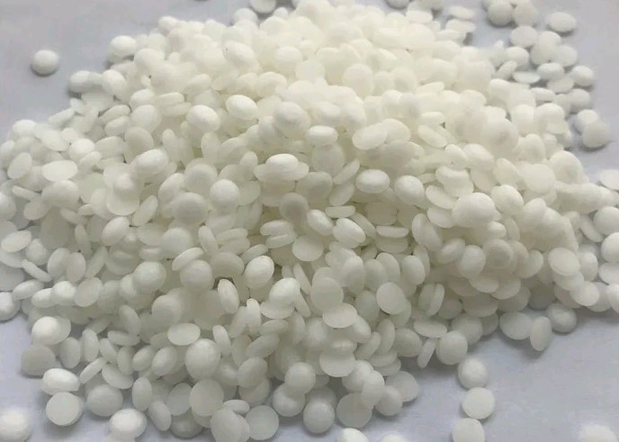 Behentrimonium Chloride (Бегентримония хлорид)